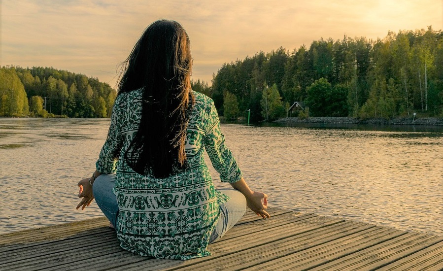 vind de beste yoga docenten opleiding - find the best yoga teacher training